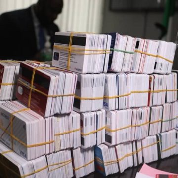 EFCC quizzes suspected fraudster for concealing 2,886 ATM cards in noodles