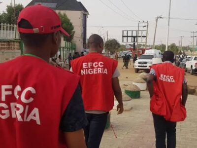 Suspect on FBI watch list over $6m internet fraud surrenders self to EFCC