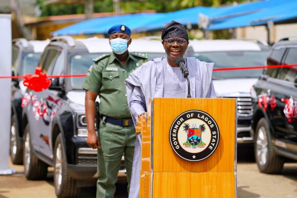 Sanwo-Olu hands over 51 cars, eight houses to Lagos judges