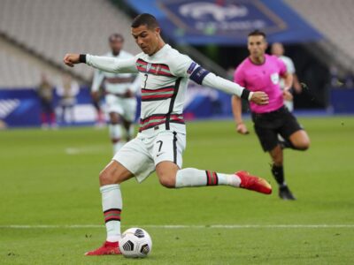 Cristiano Ronaldo tests positive for COVID-19