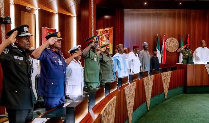 BREAKING: Buhari meets former leaders, Security Chiefs