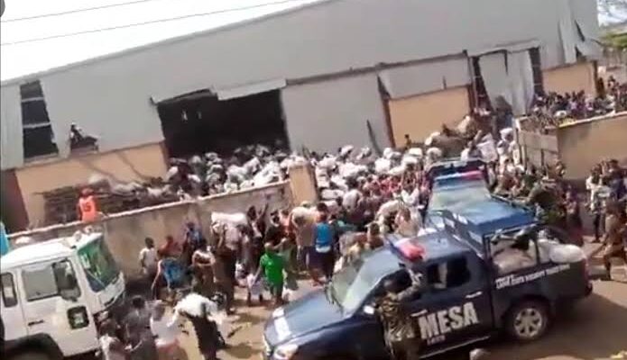Lagos residents seize COVID-19 palliatives; govt condemns raid