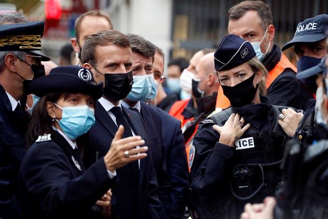 World Leaders condemn fatal stabbings in France