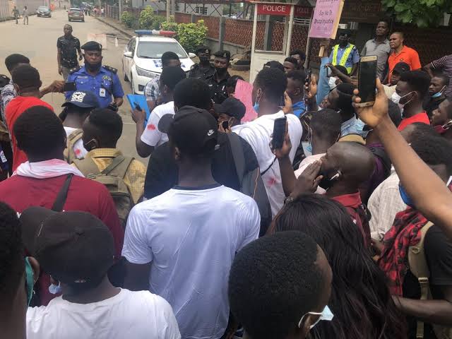 #EndSARS protest hits Lagos