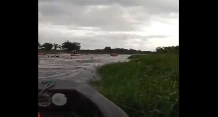 Ondo election: Boat conveying electoral materials, INEC staff capsizes