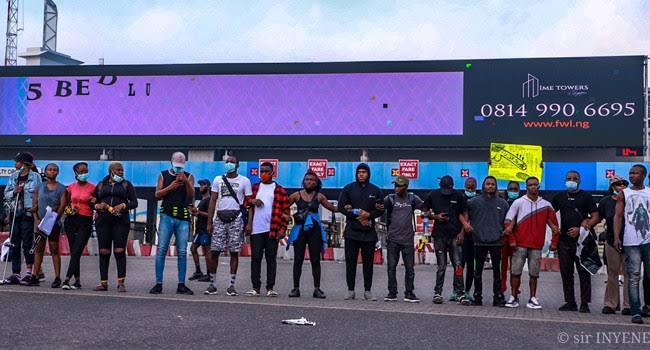 #SARSMUSTEND: Nigerians demand Police reform, release of arrested protesters, more