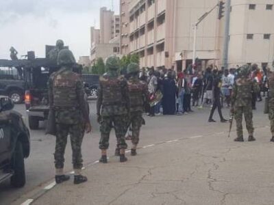 Nigerian Soldiers kill five protesting secondary school students in Taraba