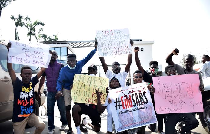 BREAKING: #EndSARS protesters shut Alausa Secretariat