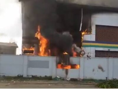 BREAKING: Hoodlums set Orile-Iganmu Police Station on fire