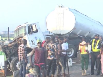 Truck, tanker accident causes gridlock on Kara axis of Lagos-Ibadan Expressway