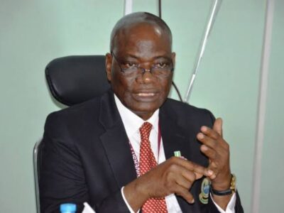 Staff, Students receive reinstated UNILAG VC, Ogundipe