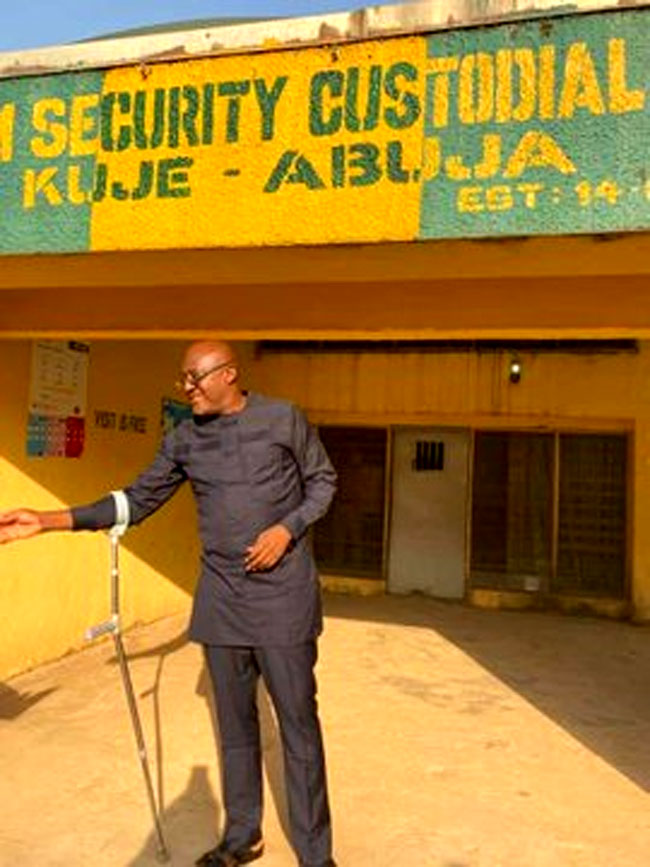 Ex-PDP Spokesman, Olisa Mutuh released from Kuje Prison