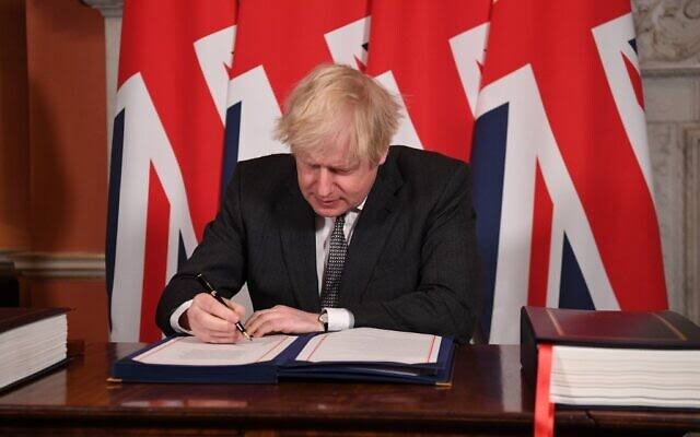 UK’s Boris Johnson signs brexit trade deal