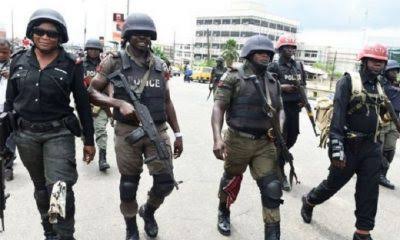 #EndSARS: Policemen, soldiers storm Lekki toll plaza