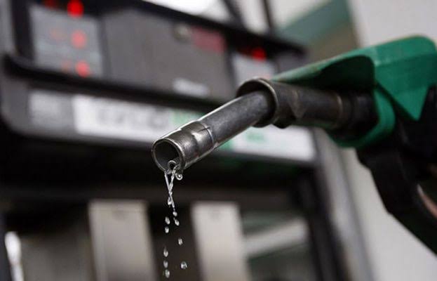 BREAKING: FG announces reduction in fuel price to N162.44 per litre