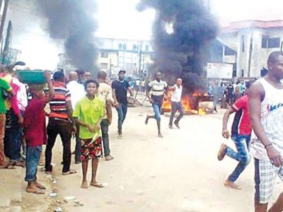 BREAKING: Mob sets suspected robbers ablaze in Delta