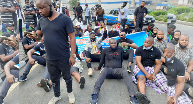 Pirates Attacks: Bonny Island residents storm Rivers Govt House, Assembly in protest