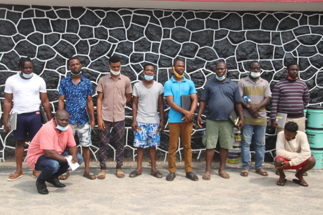 EFCC arrests ten for alleged internet fraud in Lagos