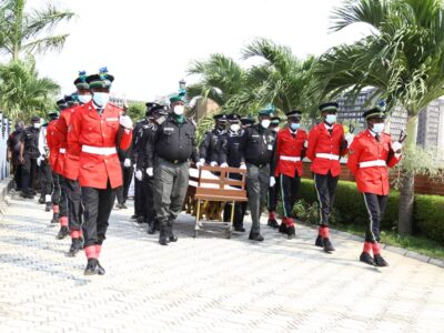 Bishi, gets a befitting burial amidst tears