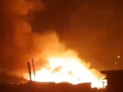 BREAKING: Fire razes Nigeria Immigration Service headquarters