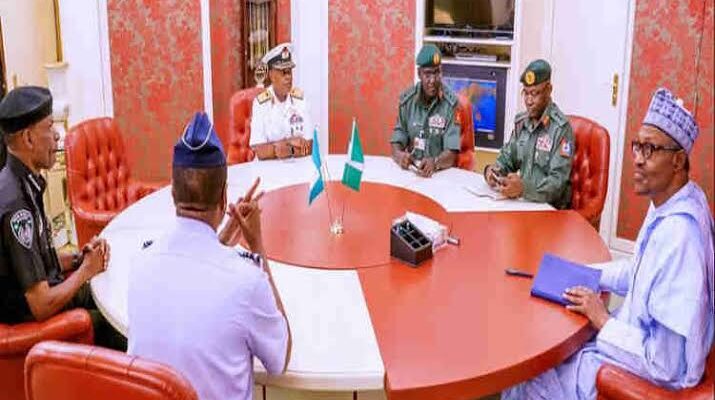 BREAKING: Buhari, new Service Chiefs in close door meeting