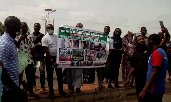 Kaduna Abduction: Parents Protest, Give Govt 48-Hour Ultimatum To Rescue Students