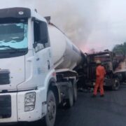 Fire guts 7 vehicles on Otedola Bridge