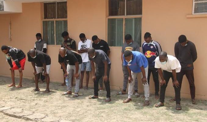 13 suspected Internet fraudsters arrested in Lagos, five convicted