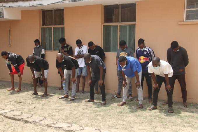 13 suspected Internet fraudsters arrested in Lagos, five convicted