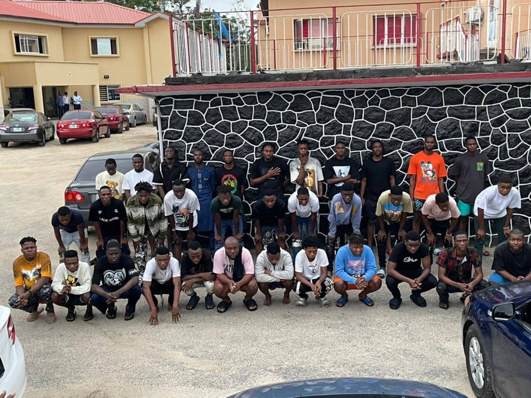 EFCC arrests Instagram comedian, Pankeeroy, 34 others for alleged internet fraud in Lagos