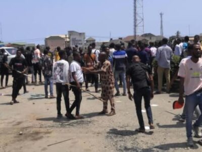 Hoodlums attack LASU, destroy vehicles