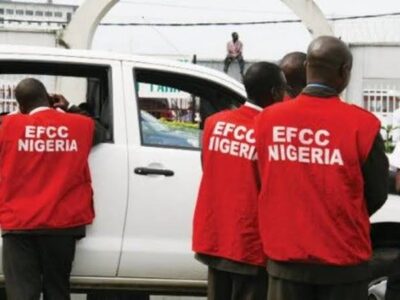 EFCC hands recovered ¥370,000, $1,800 to Japanese victim of fraud