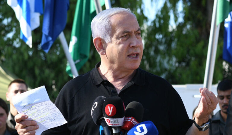 Air strikes in Gaza after Israel's Netanyahu says bombings will carry on