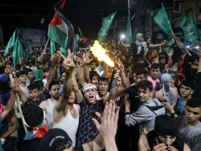 Israeli-Palestinian ceasefire comes into effect