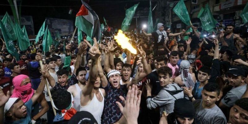 Israeli-Palestinian ceasefire comes into effect