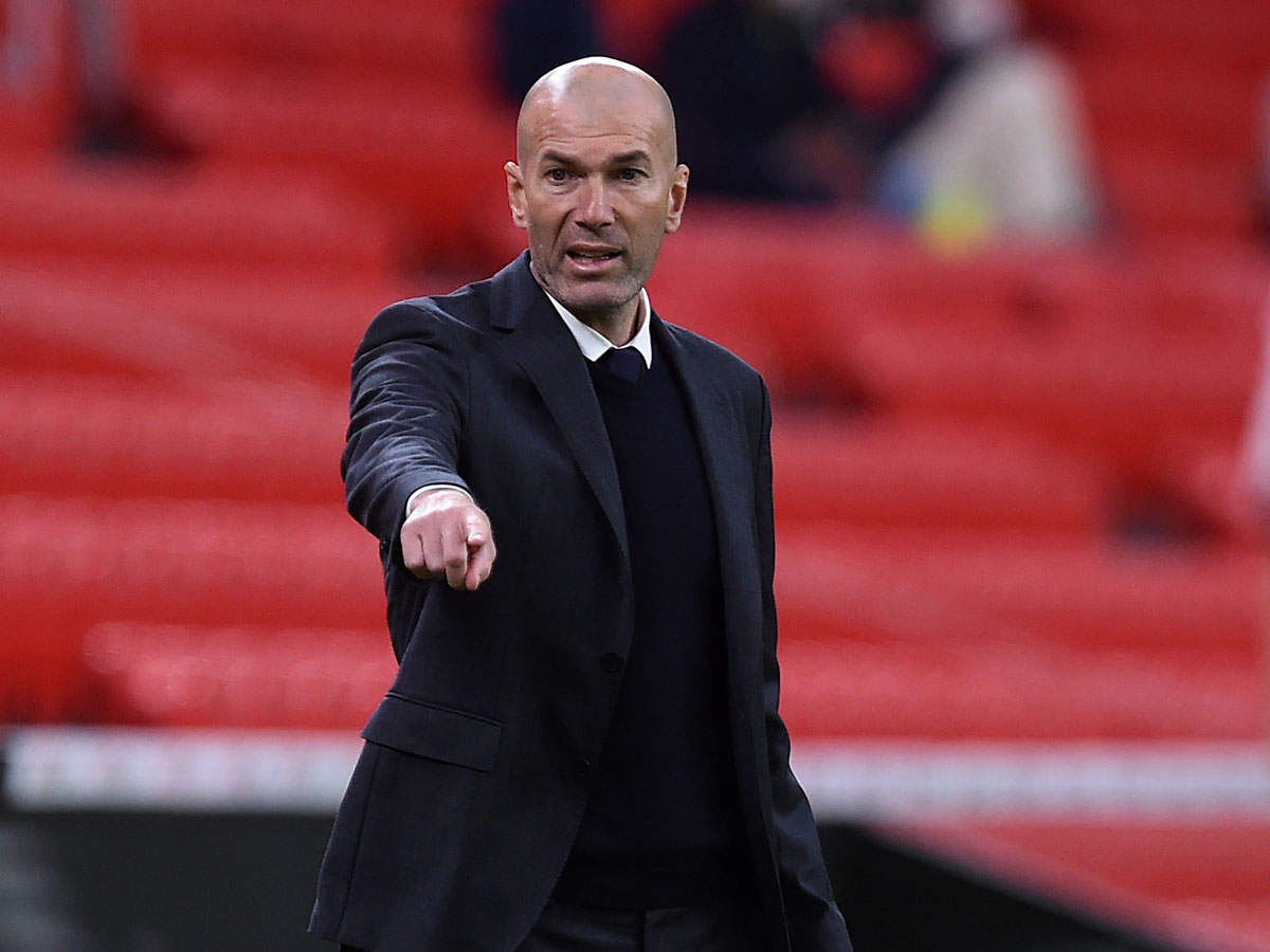 ZIDANE REJECTS REPORTS HE HAS TOLD REAL PLAYERS HE IS LEAVING