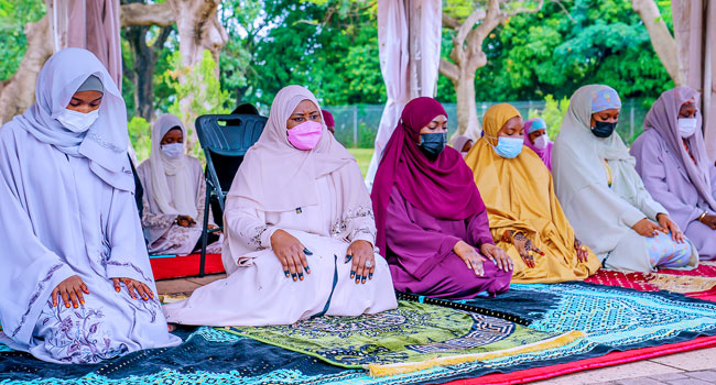 PICTORIAL: Buhari observes Eid prayers with family