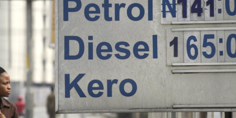 FG to retain fuel price in June, asks Nigerians to avoid panic buying
