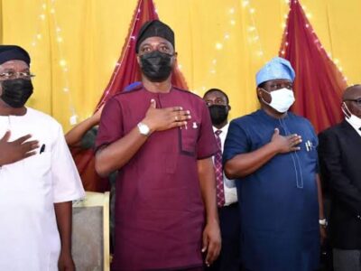 Makinde swears in 32 newly elected LG Chairmen in Oyo