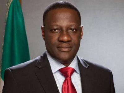 BREAKING: EFCC Arrests Ex-Kwara Governor, Abdulfatah Ahmed