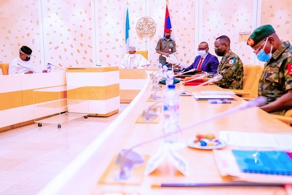 BREAKING: Buhari presides over emergency security meeting