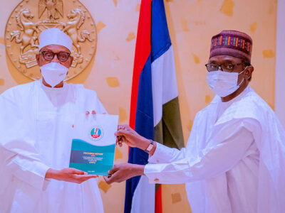 President Muhammadu Buhari has received a briefing from the leadership of the ruling All Progressive Congress (APC) at the Presidential Villa.