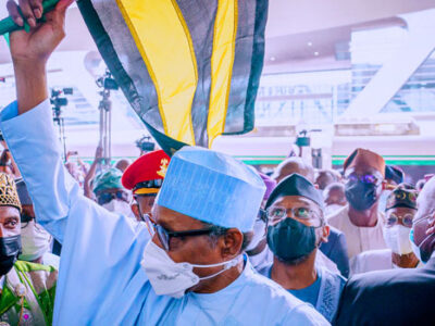 Buhari returns to Abuja after one-day visit to Lagos