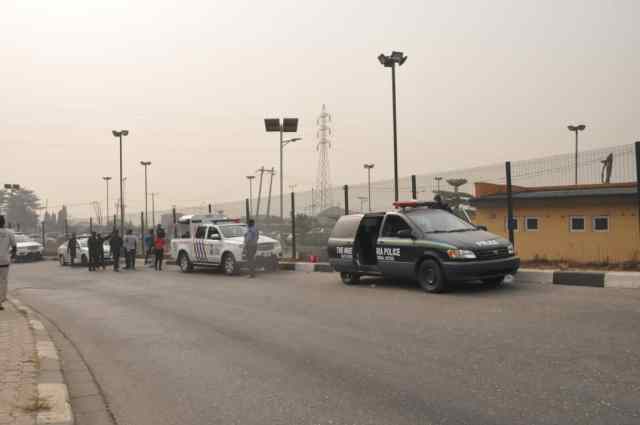 BREAKING: Police surround Gani Fawehinmi Park, venue of Lagos #June12 protest
