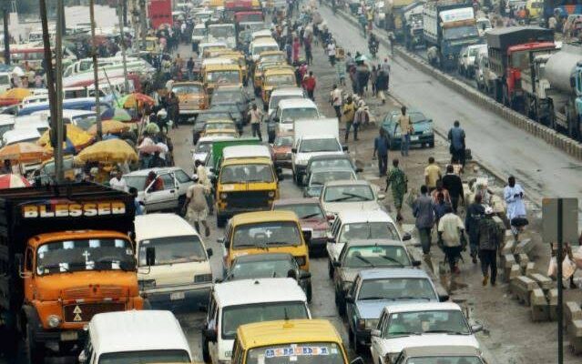 Travellers stranded as protesting students block Lagos-Abeokuta Expressway