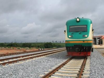 FG commissions Lagos-Ibadan rail line
