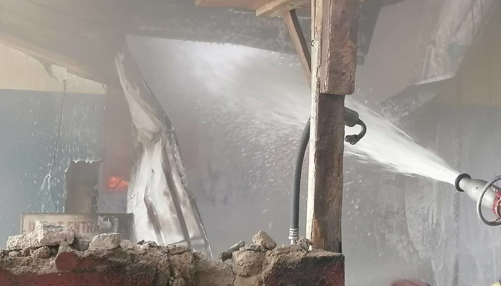 BREAKING: Fire guts shops at Ladipo Market, Lagos