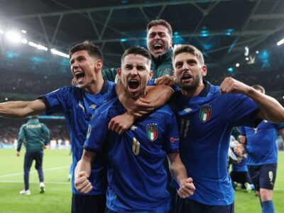 Italy advance to Euro 2020 final after shootout win over Spain