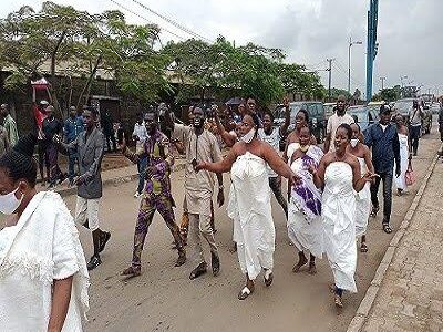 BREAKING: Protests turn rowdy as Yoruba traditionalists storm venue