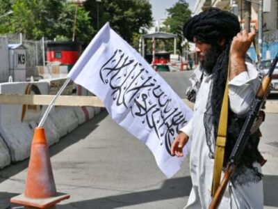 7 Afghans killed in chaos at Kabul airport; fighters seize areas from Taliban